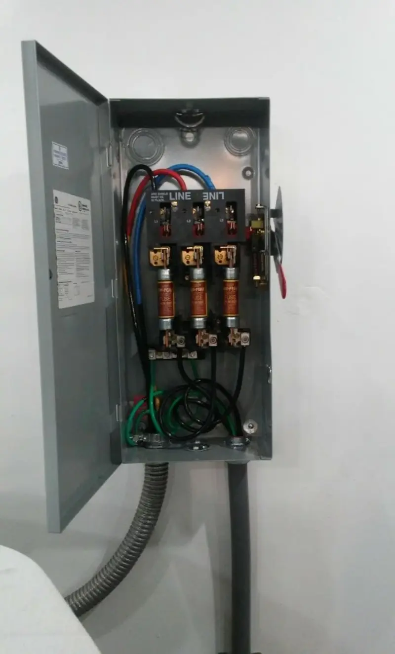 Three-phase disconnect switch installed for Smoke Detector Installation in Bluffton